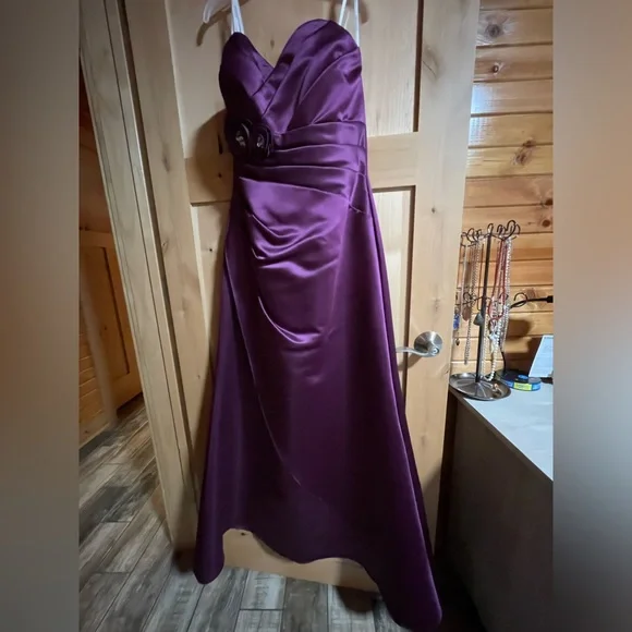 Belsoie Royal Purple Supreme Satin Strapless Dress. Size 12 - Picture 4 of 6